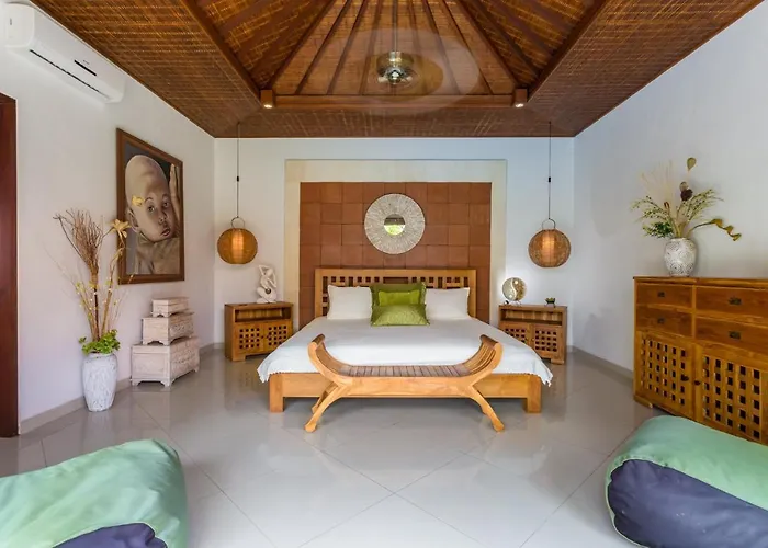 Diamond Villa